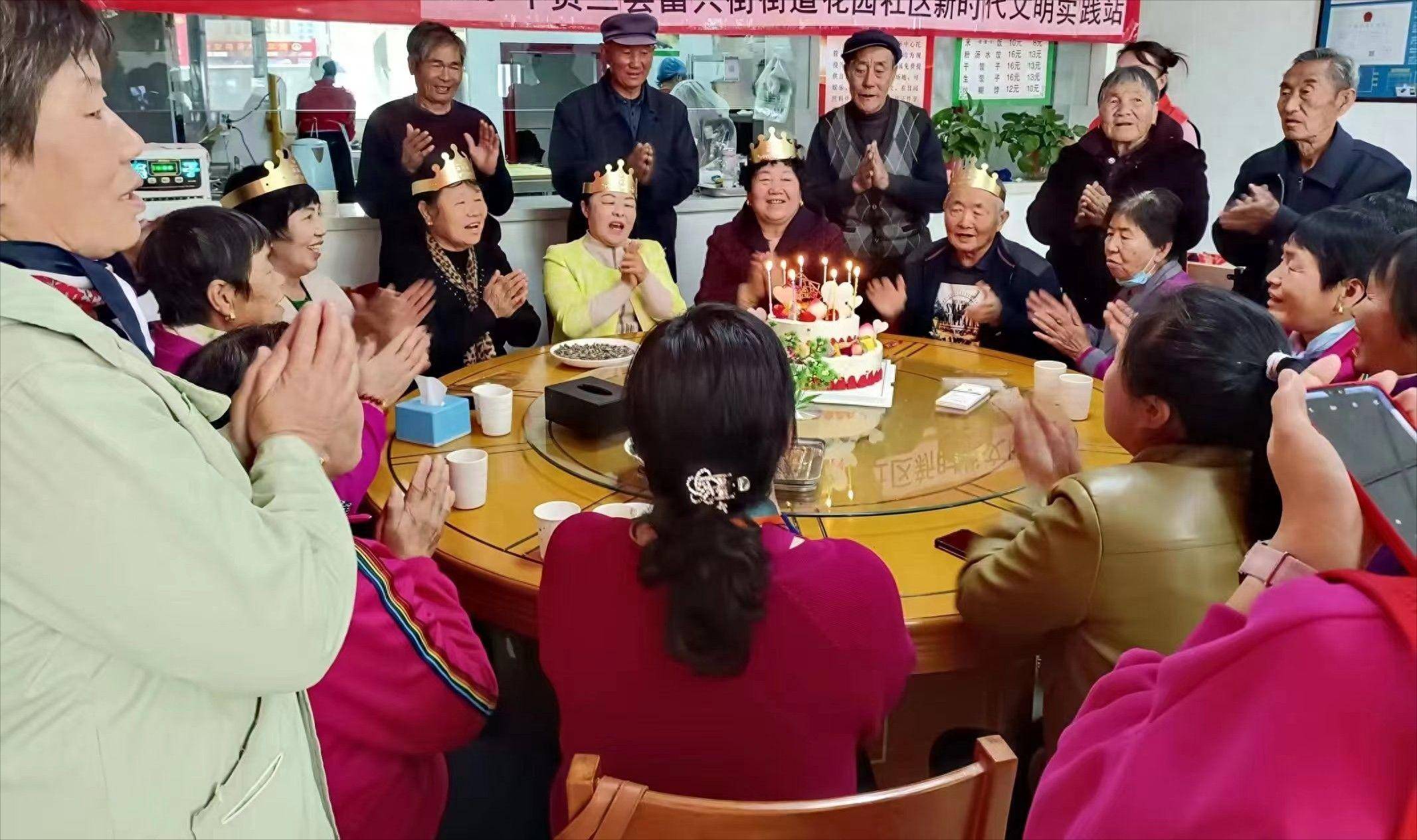 花园社区：生活“不出圈”幸福“出了圈” 完整社区让居民幸福感“原地升级”