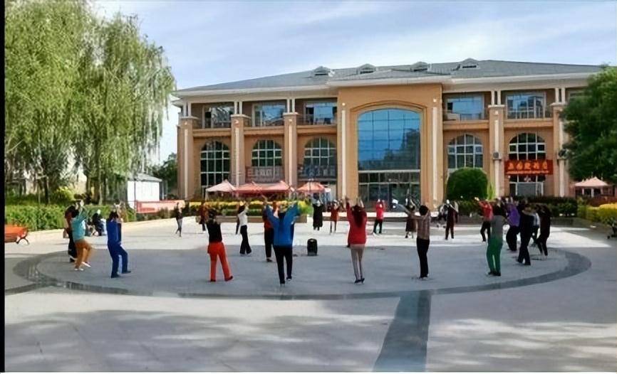 花园社区：生活“不出圈”幸福“出了圈” 完整社区让居民幸福感“原地升级”
