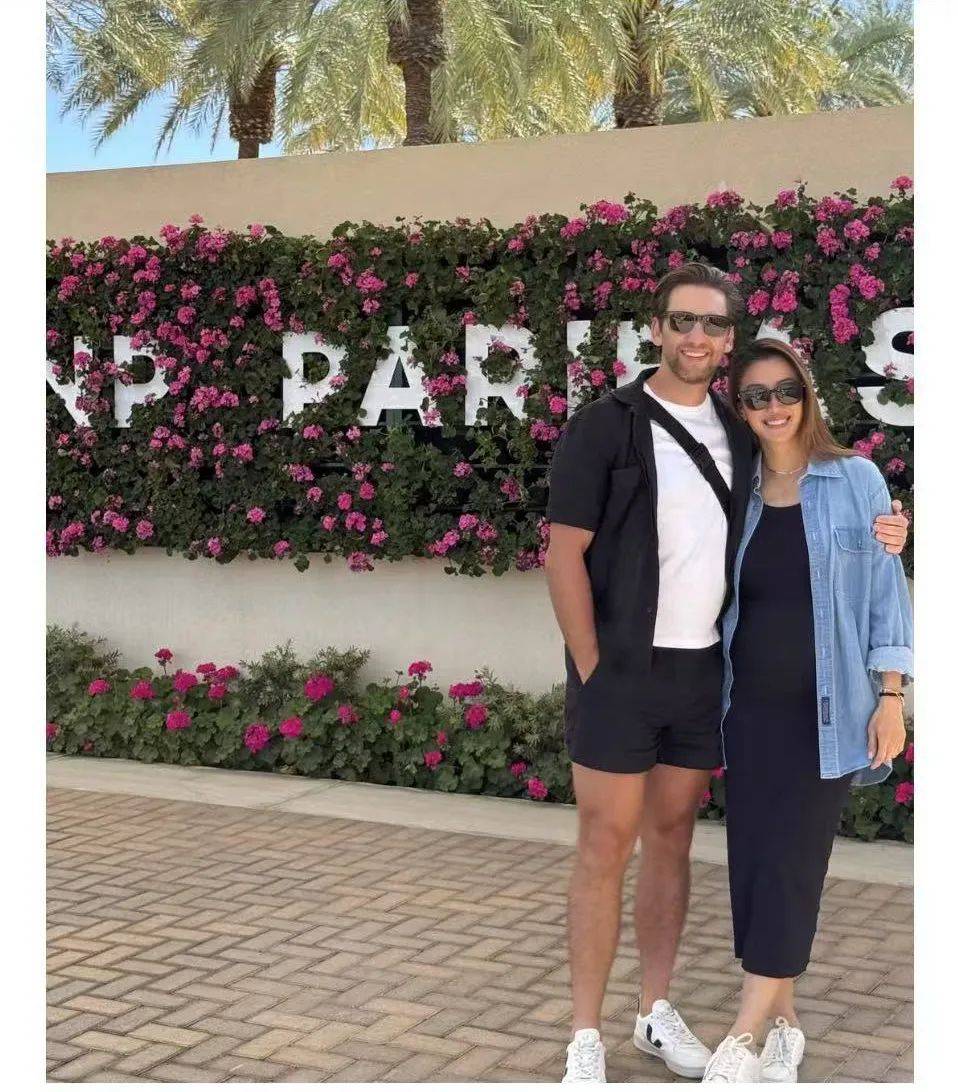 谢霆锋妹妹谢婷婷宣布怀第二胎！晒出和高大外籍老公甜蜜合照