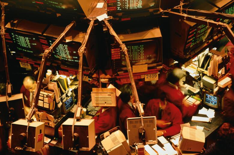 a证券公司(a证券公司代销b公司发行的债券)