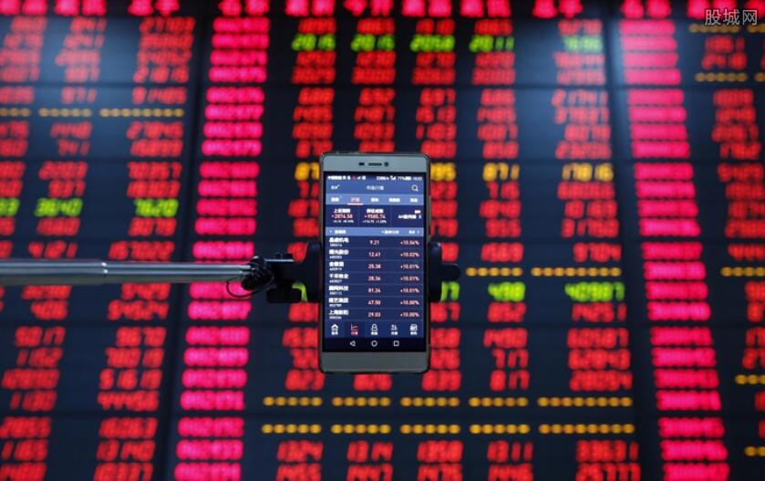散户选哪个证券公司好(散户选哪个证券公司好?证券公司排名对比分析)